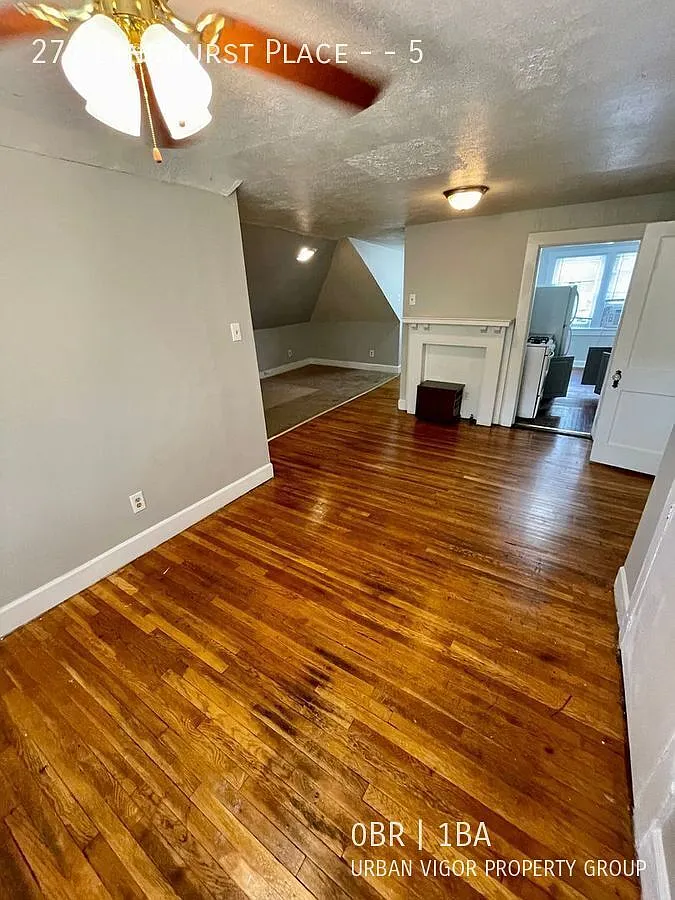 Building Photo - 277 Lyndhurst Pl #5