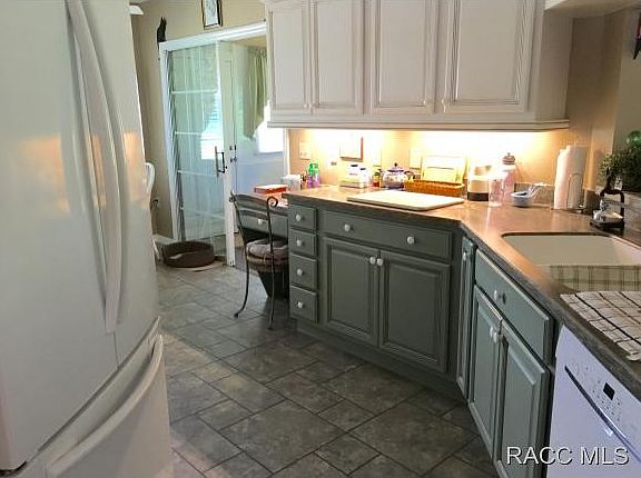 3rd image of 3619 N Laurelwood Loop
