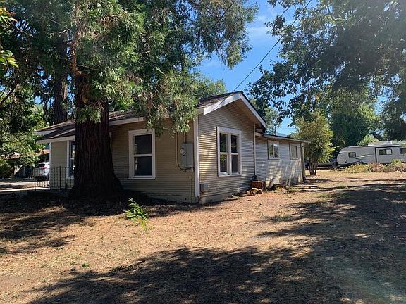 3rd image of 1465 Fruitdale Dr