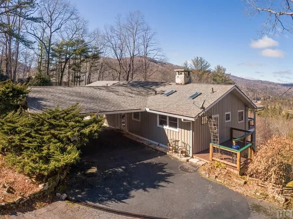 278 Golf View Road, Sapphire, NC 28774