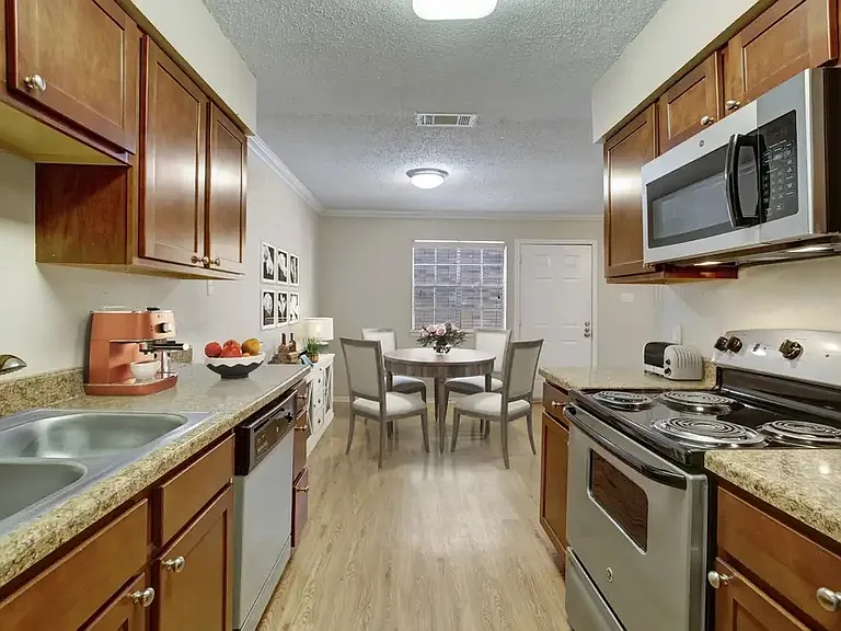 Autumn Chase Apartments — Photo 19