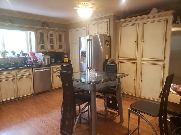 1112 Chestnut Ridge Rd — Photo 8