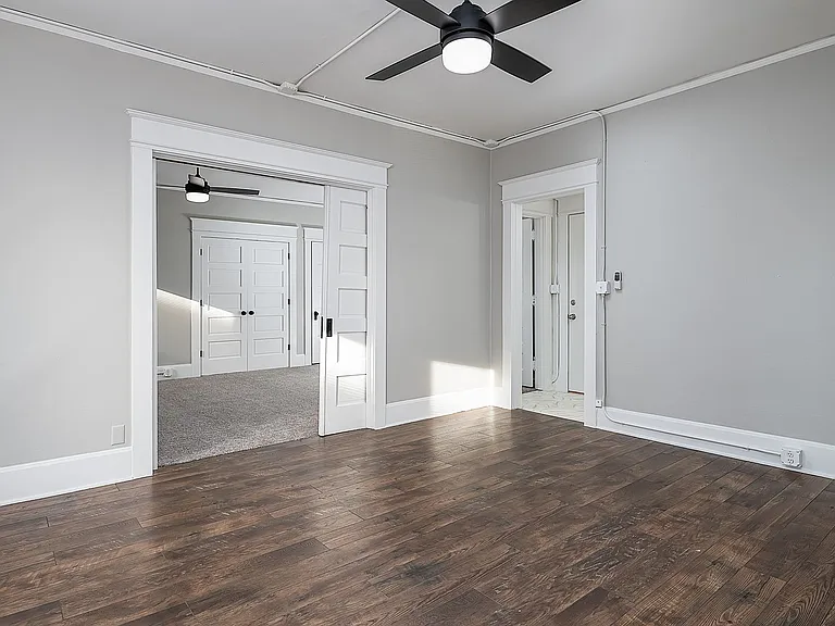 Elegant Renovation! HUGE 1 Bed 1 Bath Available Now! — Photo 10