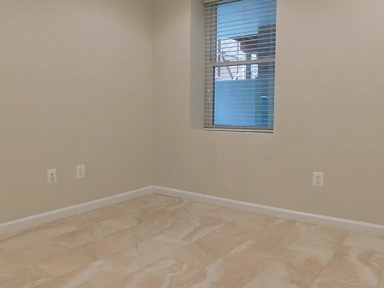 308 Webster St NW — Photo 22