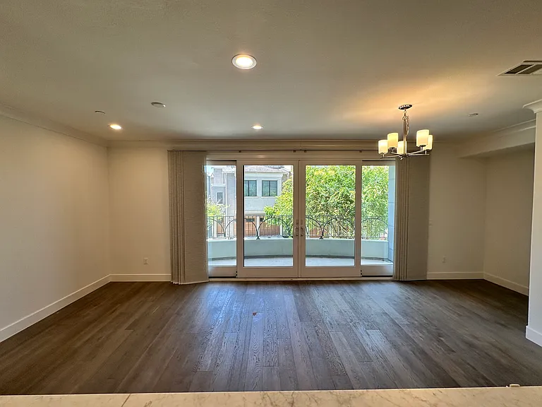 90 Summit Way — Photo 3