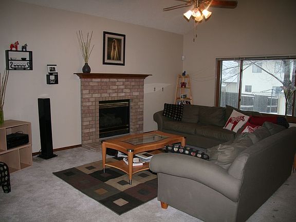 2nd image of 6658 Sproul Ln