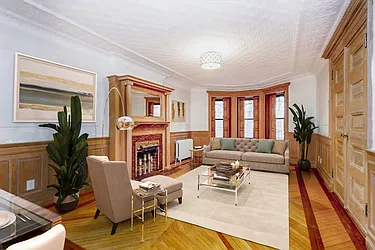Sold by Avenue Sotheby's International Realty