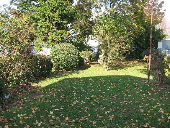 27x182 Huge Yard 
