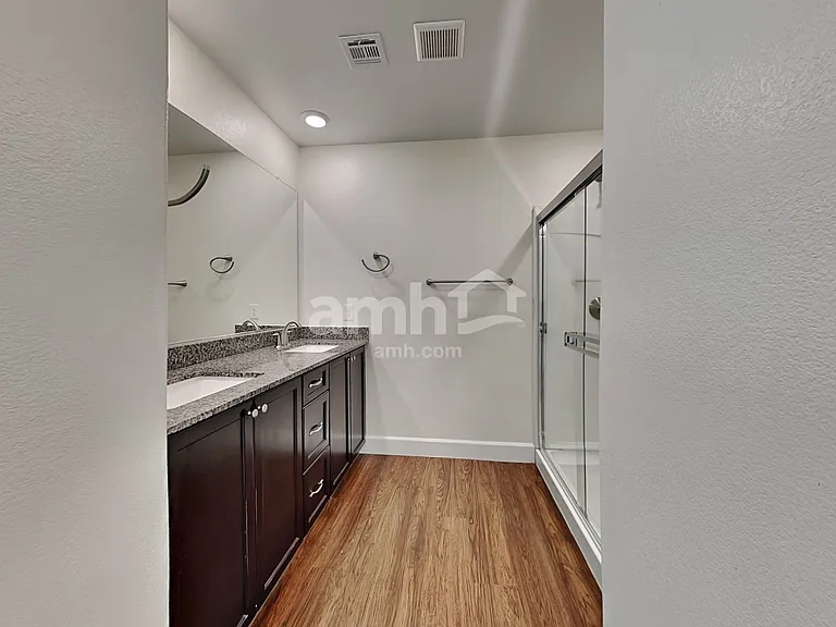 9265 Baylee Bay Ct — Photo 10