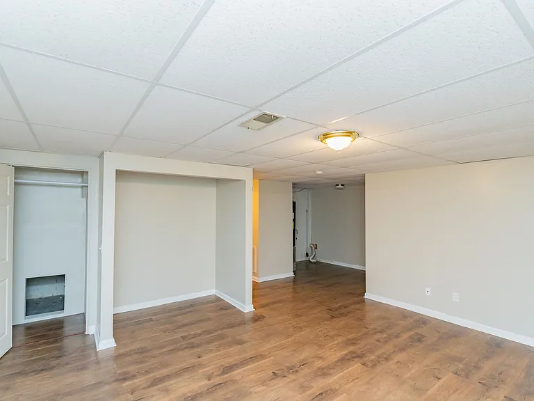 37 Anderson Rd — Photo 16