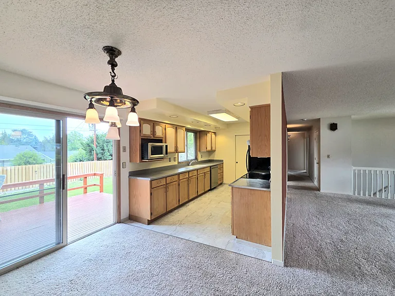 1616 Jefferson St — Photo 14