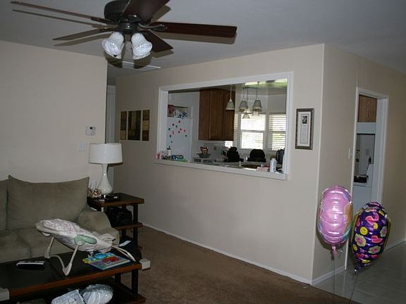 4th image of 26031 Coleman Ave