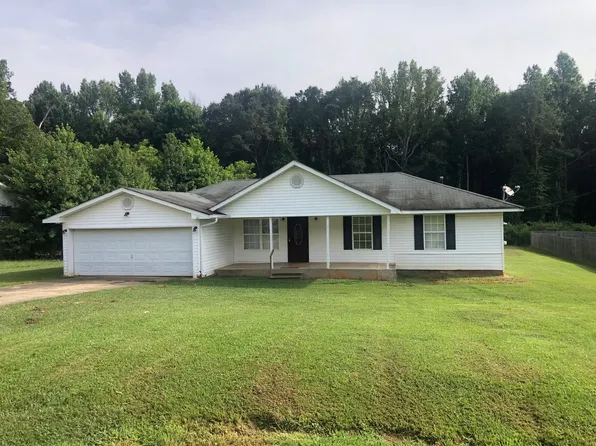 100 Peek Dr, Carrollton, GA 30116