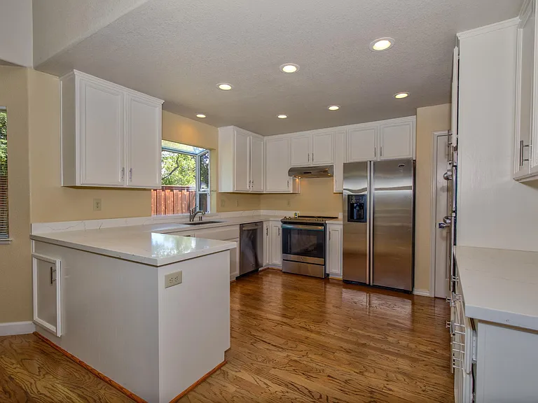 3800 Sheffield Cir — Photo 12