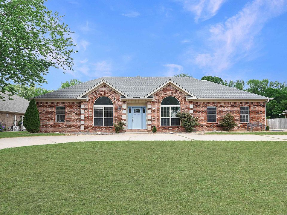 1st image of 44 Shenandoah Way