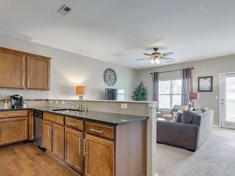 433 Battery Cir — Photo 2