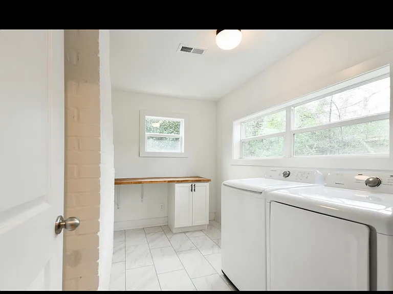 32 Harlan Rd SW — Photo 6