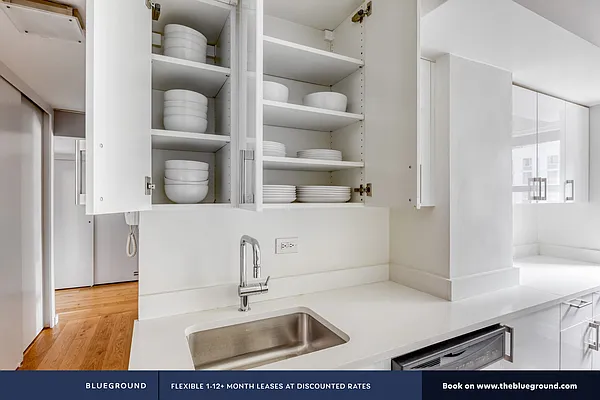 Rented by The Blueground | media 33