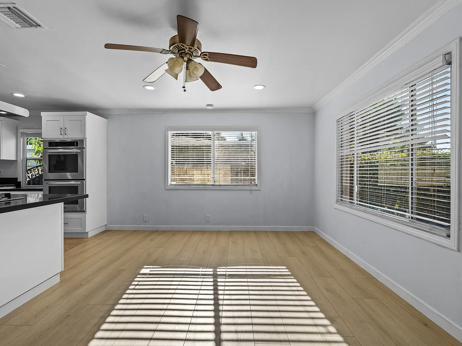 3 bed, 1200 sqft, $3,500 — Photo 3