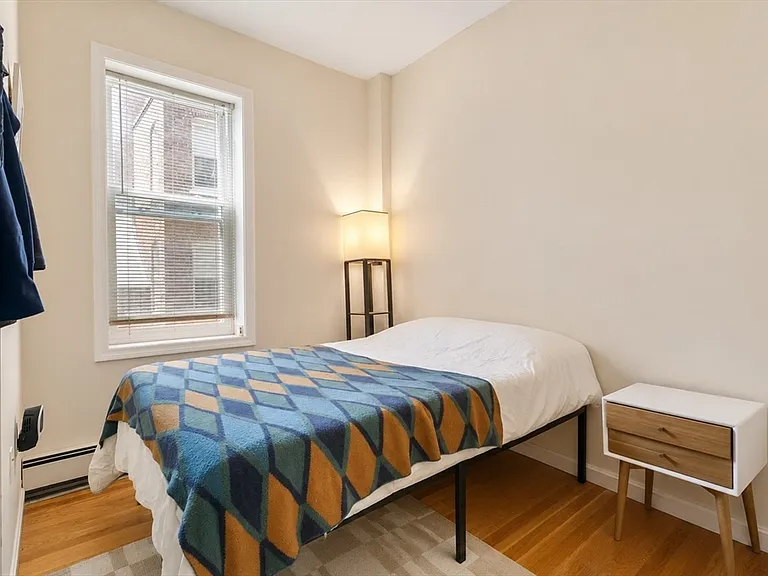 28 Phillips St #3 — Photo 8