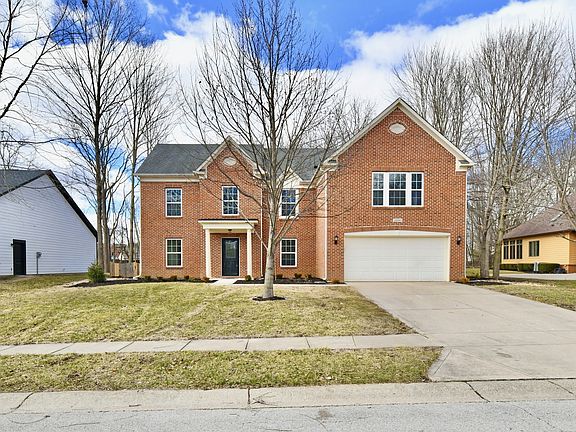3rd image of 21241 Carlton Ct