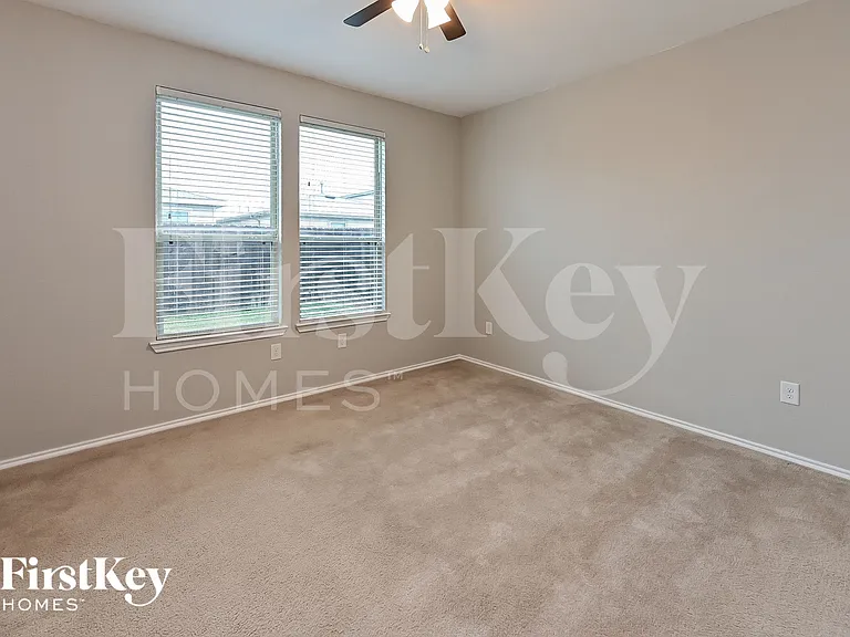 14711 Myrtle Point Dr — Photo 9