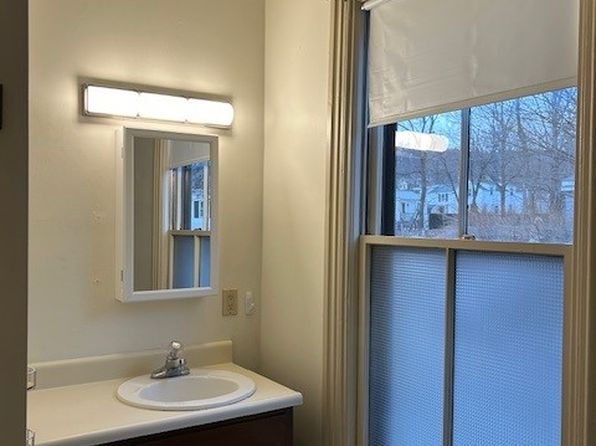 73 2nd St #1