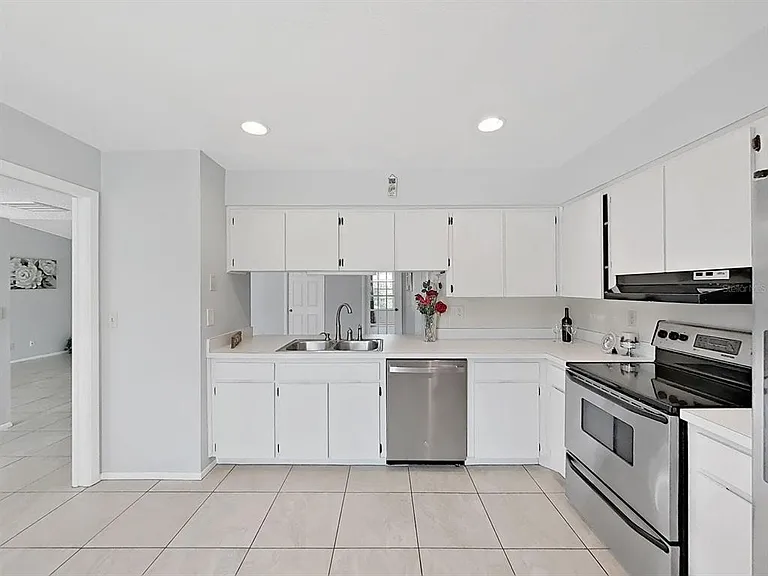 878 Rustic Oaks Dr — Photo 17