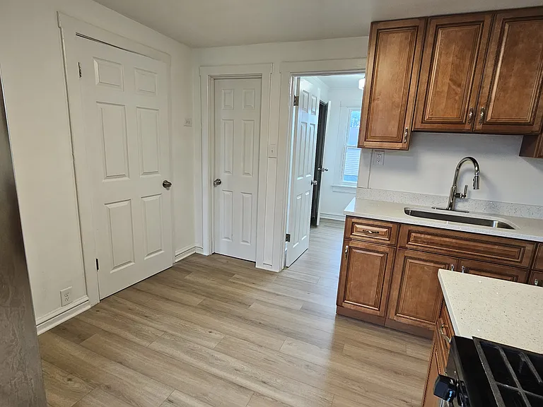 3244 N Osceola Ave — Photo 3