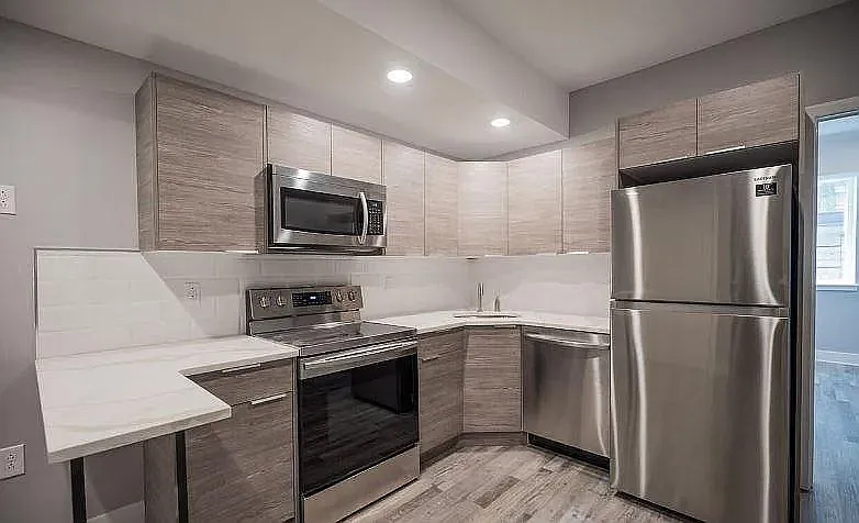 3 bed, 1300 sqft, $1,750 — Photo 3