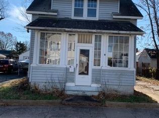 17 Baggott St, West Haven, CT 06516
