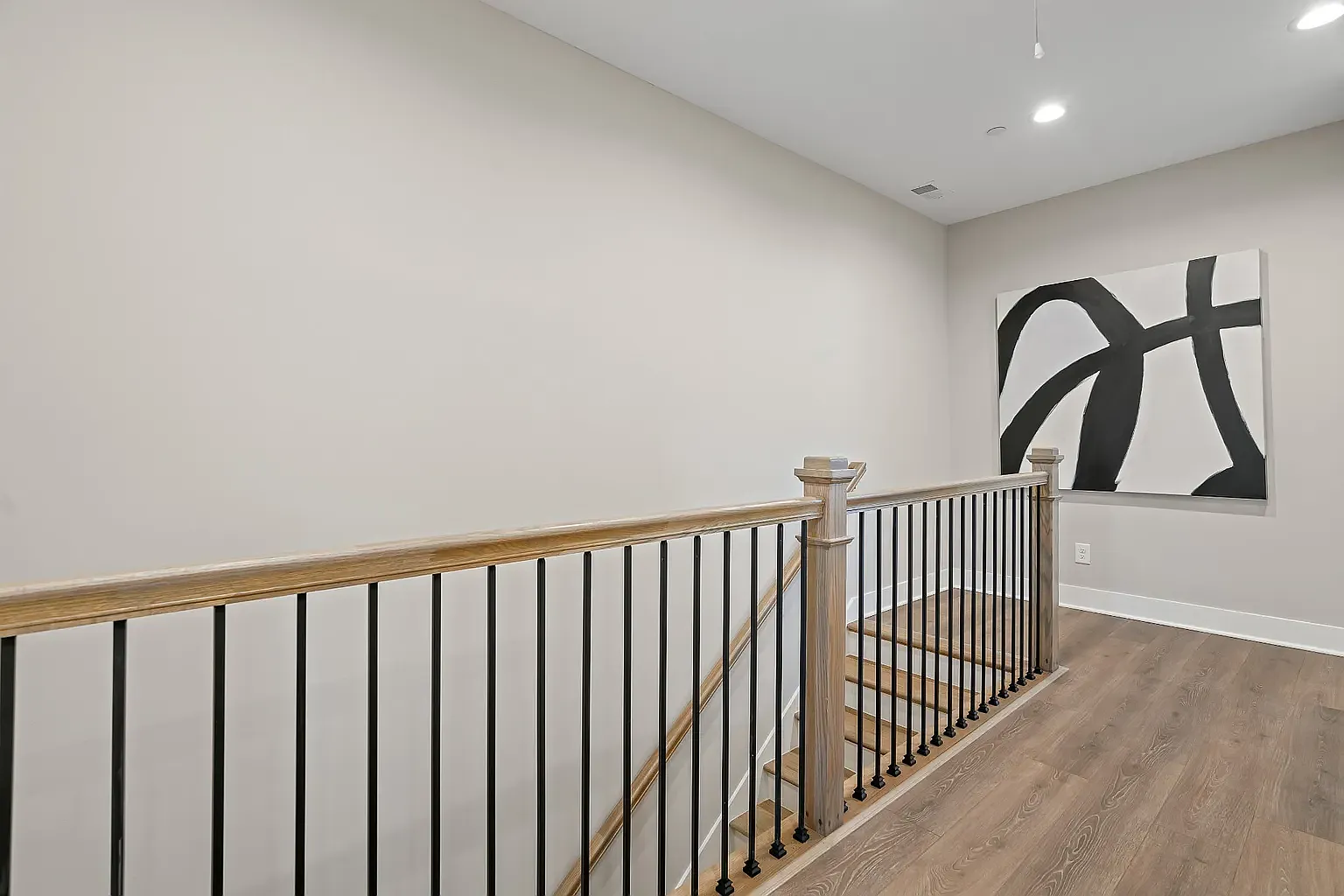 4 bed, 3000 sqft, $3,400 — Photo 3