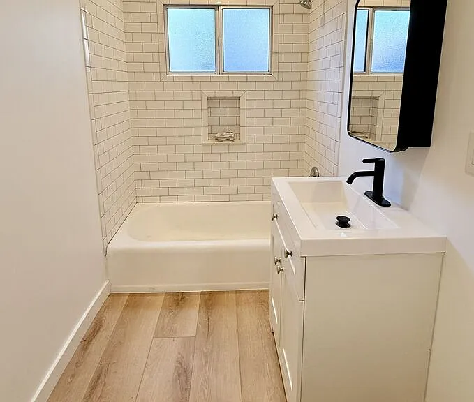 1143 N Formosa Ave #3 — Photo 5