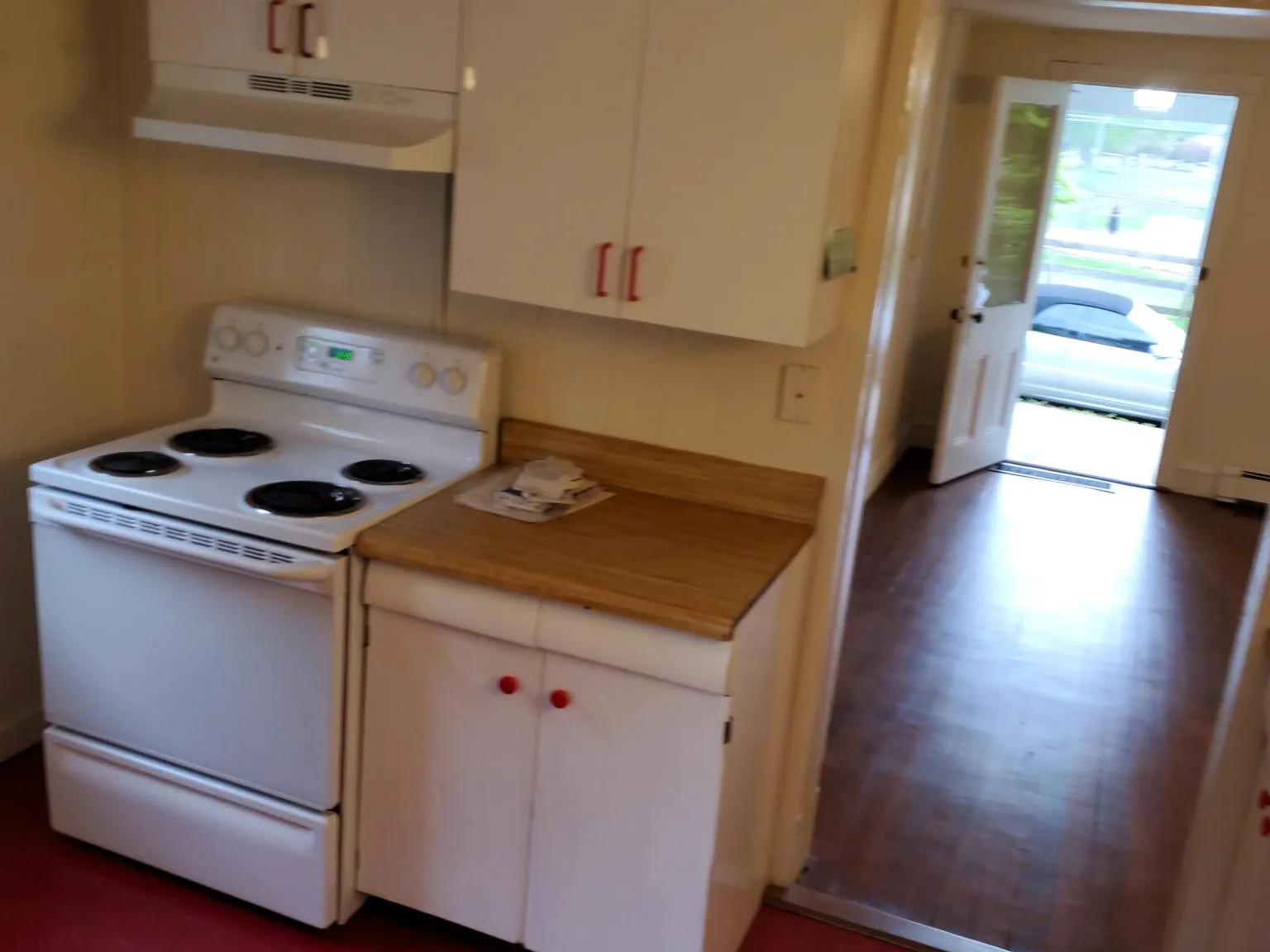 2 bed, 1200 sqft, $2,500 — Photo 3