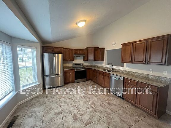 2nd image of 3 Mayhew Dr Unit 1