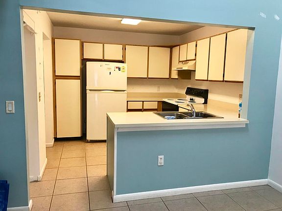 4th image of 4020 Palm Bay Cir APT C