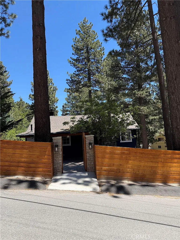 1 bed, 840 sqft, $2,650 — Photo 2