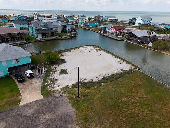2nd image of 284 Kingfish Dr