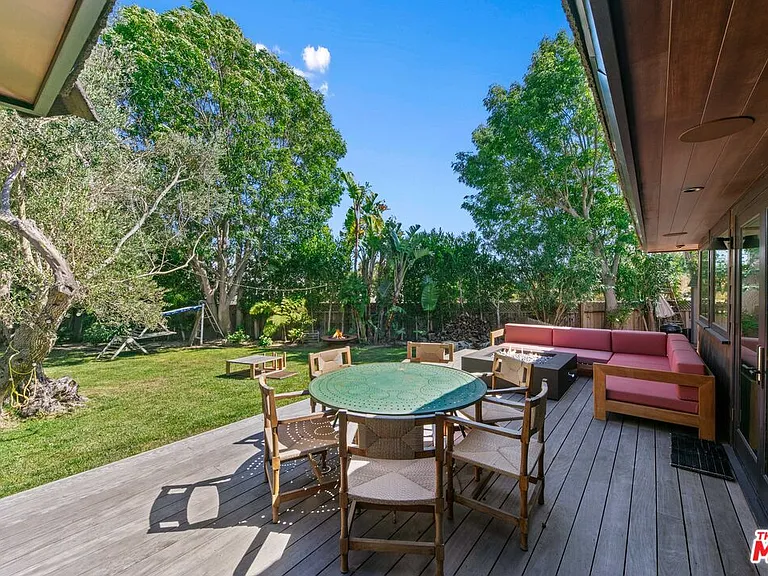 7038 Dume Dr — Photo 6