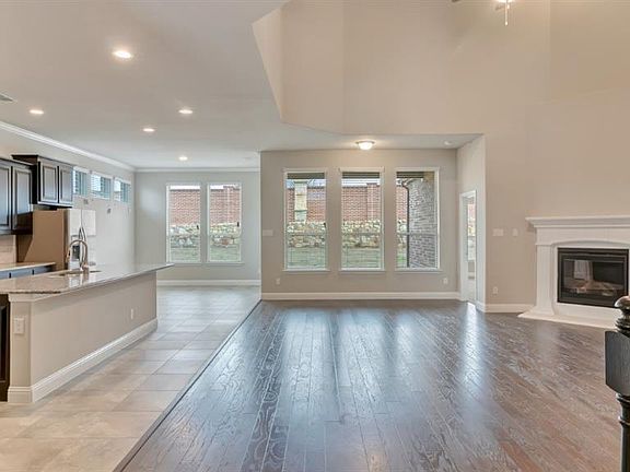 5th image of 441 Kinnerton Ct