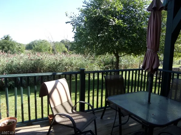 9-12 Maple Cres, Vernon, NJ 07462