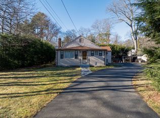 46 Upson Rd, Wellesley, MA 02482