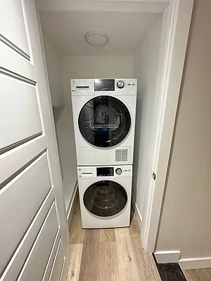 Rented by Dream Space Realty | media 18