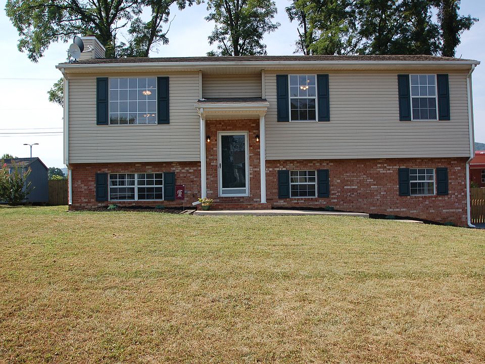 1st image of 1030 Courtney Cir