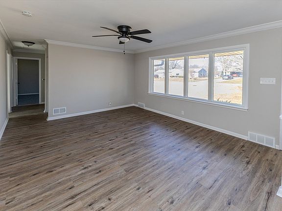 4th image of 953 E Cragmont Dr