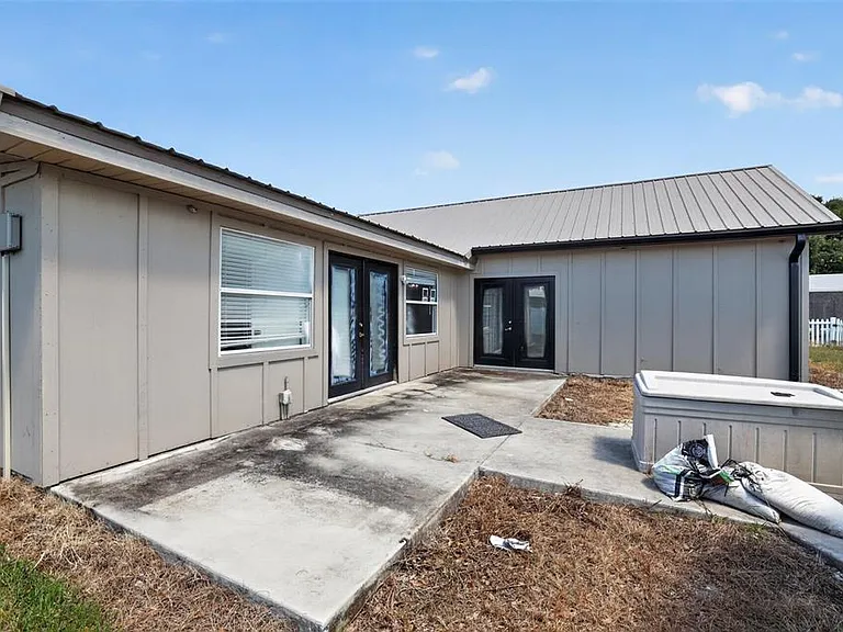 3240 Apfel Rd — Photo 9