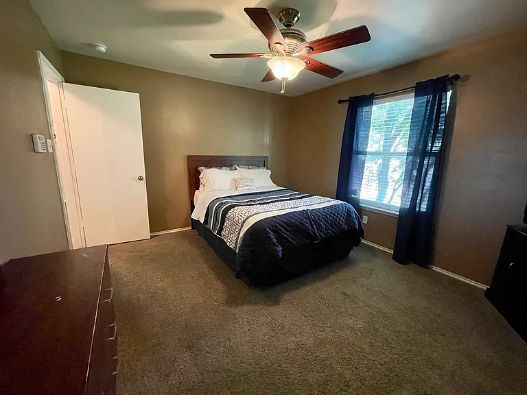 8711 Shaenwest — Photo 8