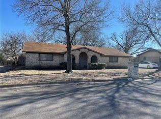 117 Linden Ln, Hewitt, TX 76643