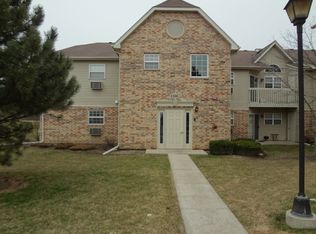 1506 Spring Brook Ct UNIT 1C, Round Lake Beach, IL 60073