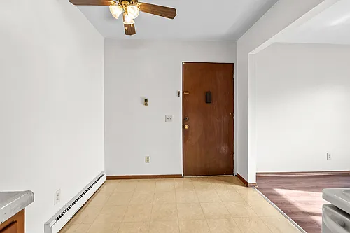 1110 Lewis Ave #13 — Photo 9